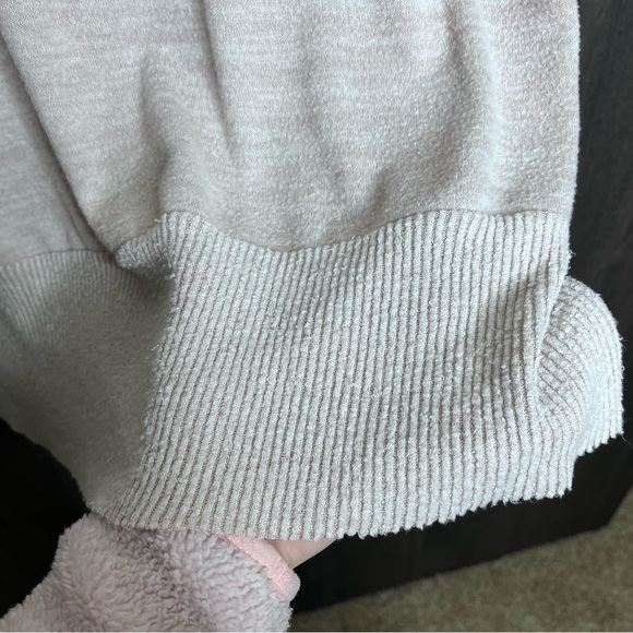 '🌼3/$30🌼Enough About Me.. Beige 3/4 Sleeve V Neck Pullover Sweater Size Large - Picture 9 of 16